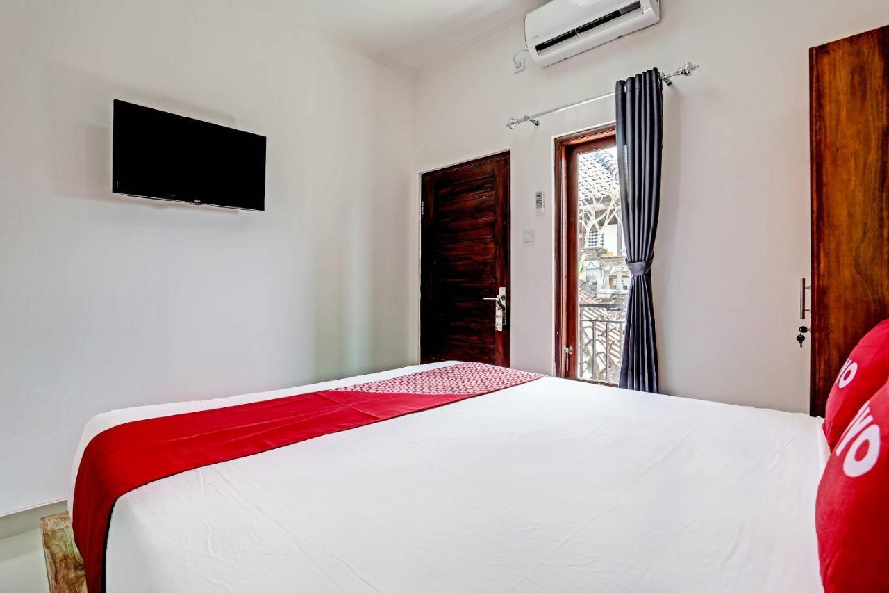 סמיניאק Oyo 91080 Kubu D&D Guesthouse מראה חיצוני תמונה