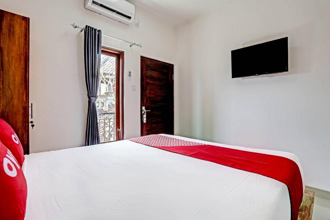 סמיניאק Oyo 91080 Kubu D&D Guesthouse מראה חיצוני תמונה